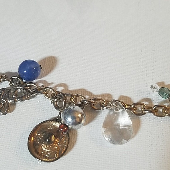 15" Gold Tone Multi Charm Bracelet Mexican Theme. - Picture 4 of 8